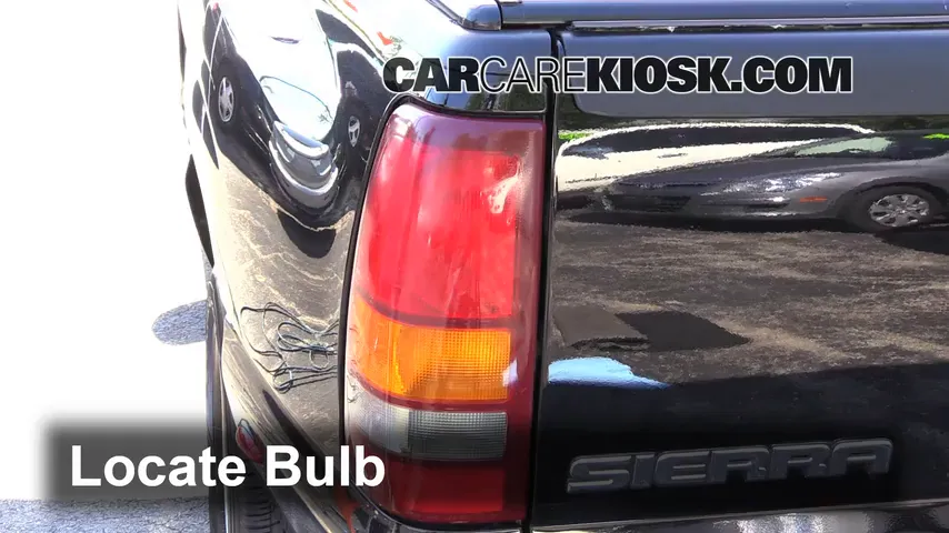 2003 GMC Sierra Denali 6.0L V8 Lights